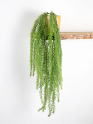 Decoratieve kunstmos hangplant donkergroen 90cm – flexibele groene accentplant voor sfeervolle interieurs.