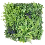 Tropische oerwoud kunstwand 50x50 cm – levendige groene plantenmix met paarse accenten.