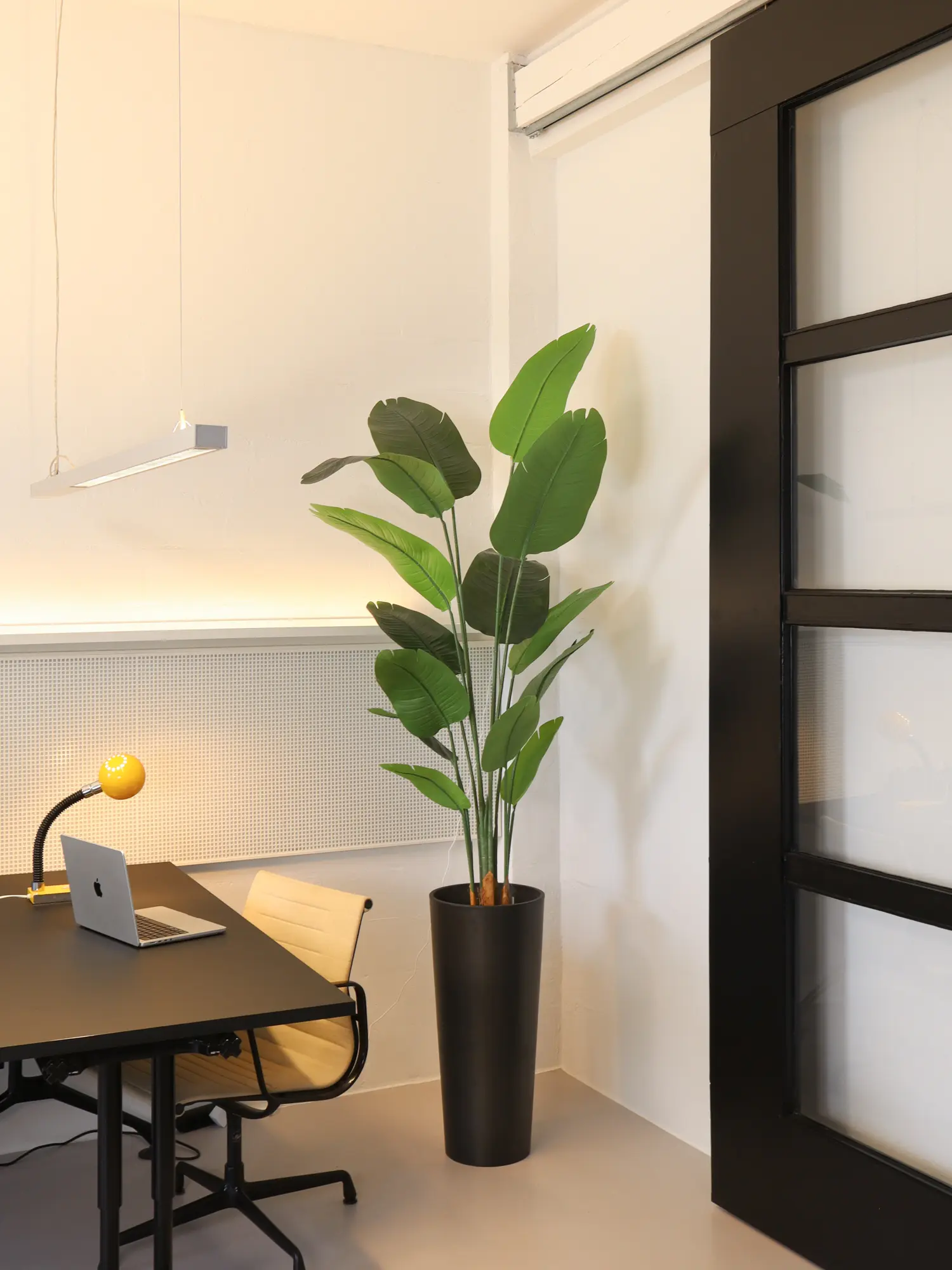 Kunst Strelitzia 180cm sfeer impressie van Kunstpalm.nl