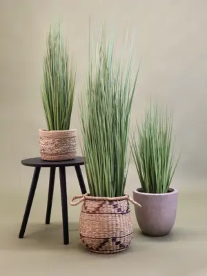 Kunstgrasplant In Pot 90cm met volle groene grashalmen in zwarte pot