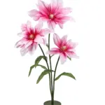 Extra grote kunst Clematis roze 175 cm met drie stervormige textiel bloemen voor etalages en evenementen.